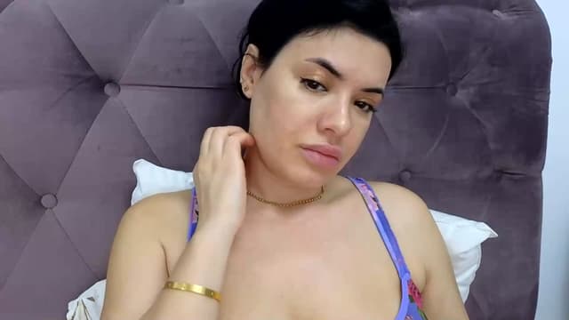 Gallery image thumbnail from Aeena's myfreecams stream on, 03/30/2024, 22:44 image 4 of 20