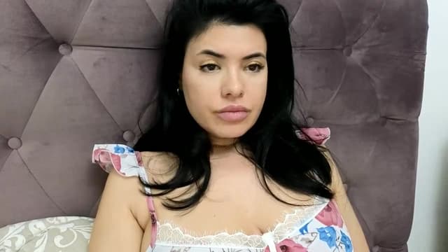 Gallery image thumbnail from Aeena's myfreecams stream on, 04/01/2024, 22:29 image 14 of 20