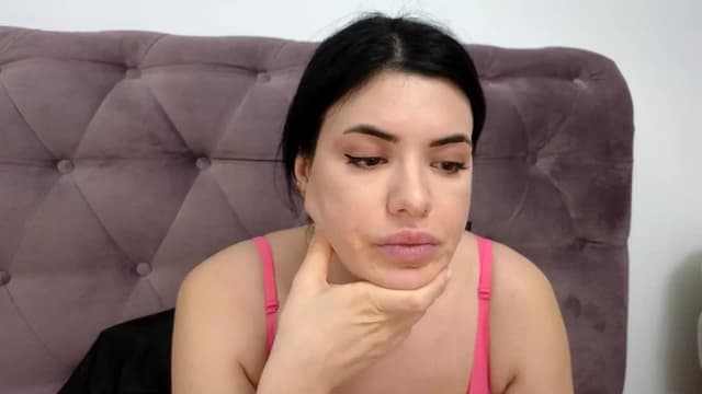 Gallery image thumbnail from Aeena's myfreecams stream on, 04/06/2024, 21:33 image 3 of 20