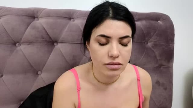 Gallery image thumbnail from Aeena's myfreecams stream on, 04/06/2024, 21:33 image 16 of 20