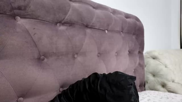 Gallery image thumbnail from Aeena's myfreecams stream on, 04/06/2024, 23:10 image 3 of 20