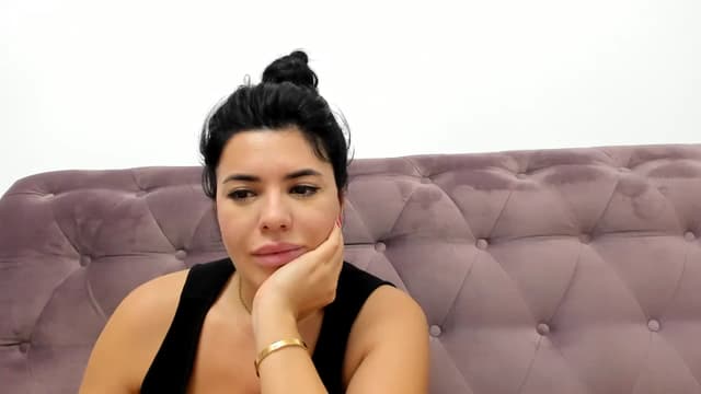 Gallery image thumbnail from Aeena's myfreecams stream on, 09/29/2024, 23:05 image 18 of 20