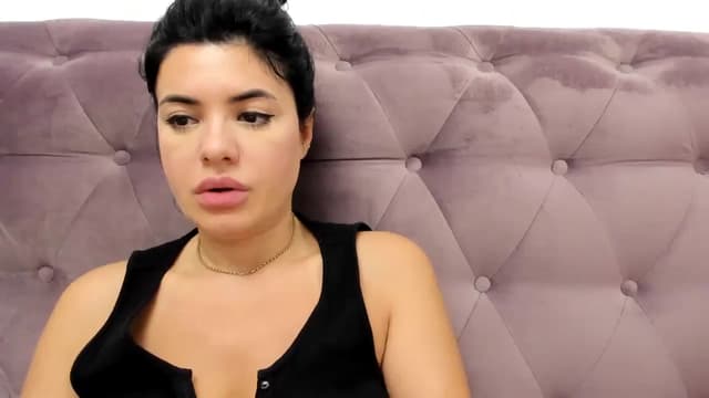 Gallery image thumbnail from Aeena's myfreecams stream on, 09/29/2024, 23:05 image 9 of 20