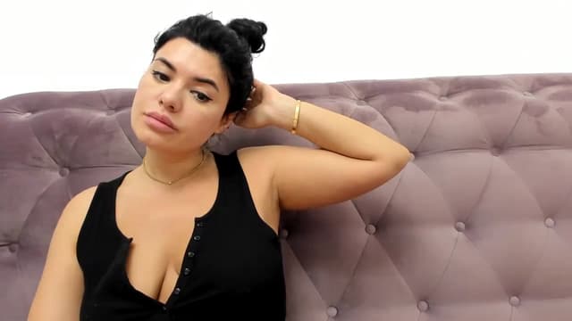 Gallery image thumbnail from Aeena's myfreecams stream on, 09/29/2024, 23:05 image 8 of 20