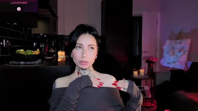 Gallery image thumbnail from Alice's myfreecams stream on, 12/30/2025, 10:53 image 6 of 20