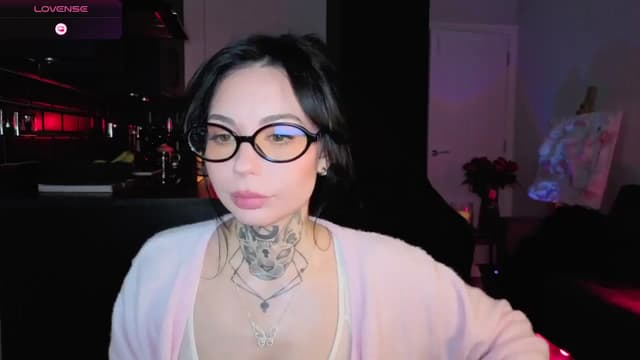 Gallery image thumbnail from Alice's myfreecams stream on, 01/26/2026, 24:00 image 5 of 20