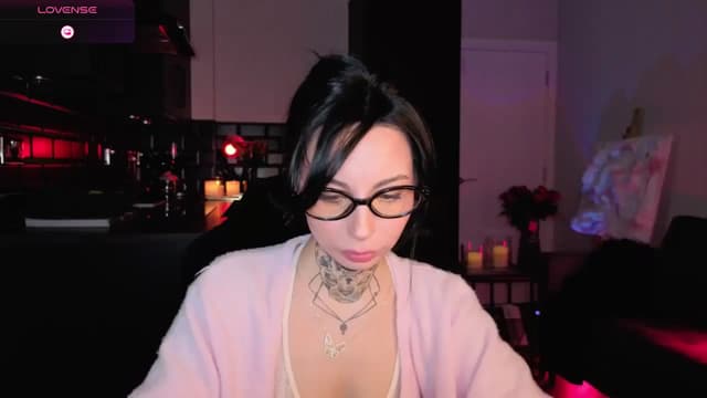 Gallery image thumbnail from Alice's myfreecams stream on, 01/26/2026, 03:29 image 14 of 20