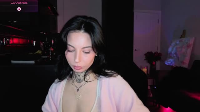 Gallery image thumbnail from Alice's myfreecams stream on, 01/26/2026, 03:29 image 6 of 20