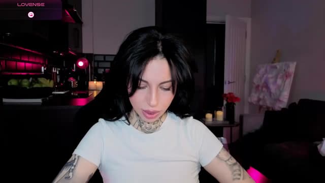 Gallery image thumbnail from Alice's myfreecams stream on, 01/31/2026, 13:22 image 8 of 20