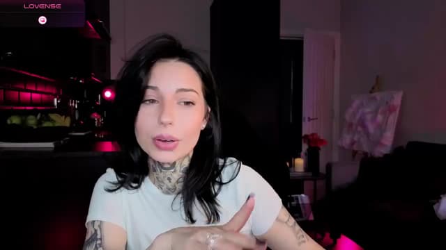 Gallery image thumbnail from Alice's myfreecams stream on, 01/31/2026, 13:22 image 12 of 20