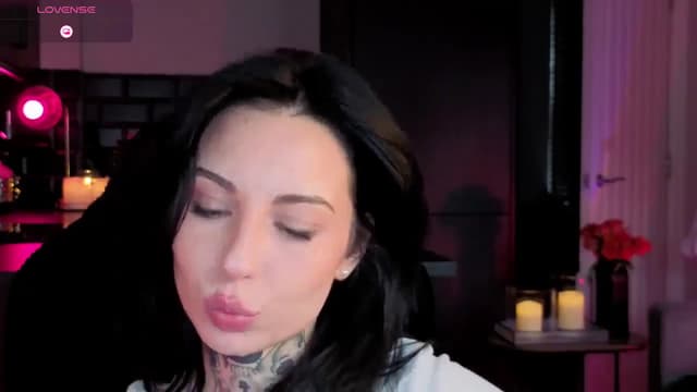 Gallery image thumbnail from Alice's myfreecams stream on, 01/31/2026, 14:29 image 12 of 20