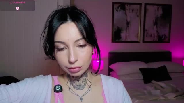 Gallery image thumbnail from Alice's myfreecams stream on, 02/16/2026, 24:26 image 20 of 20