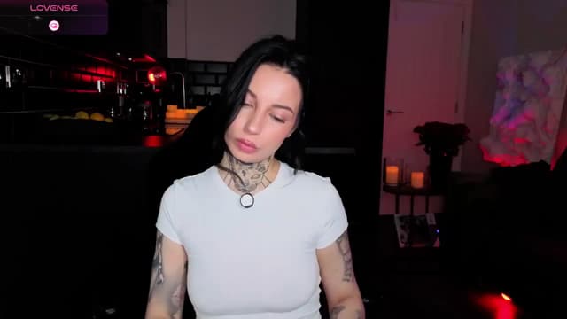 Gallery image thumbnail from Alice's myfreecams stream on, 04/25/2026, 09:31 image 19 of 20