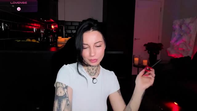 Gallery image thumbnail from Alice's myfreecams stream on, 04/25/2026, 09:31 image 17 of 20