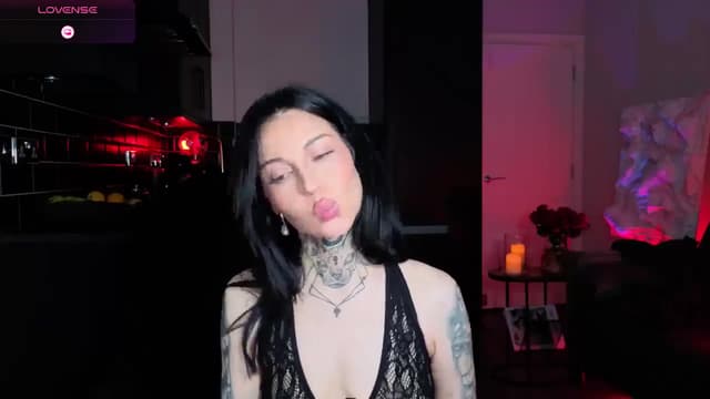 Gallery image thumbnail from Alice's myfreecams stream on, 04/26/2026, 14:17 image 6 of 20