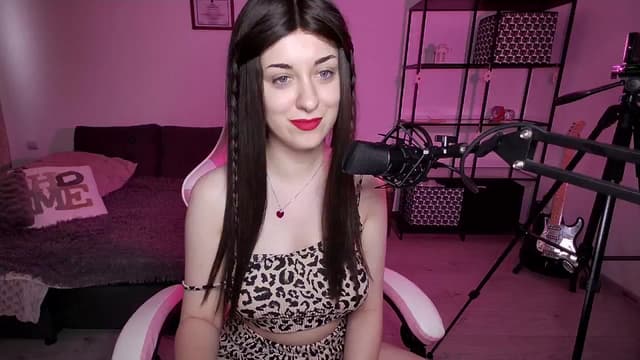 Gallery image thumbnail from Alora's myfreecams stream on, 07/16/2024, 14:52 image 14 of 20