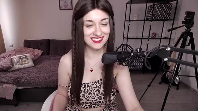 Gallery image thumbnail from Alora's myfreecams stream on, 07/16/2024, 17:08 image 17 of 20