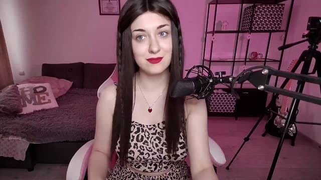 Gallery image thumbnail from Alora's myfreecams stream on, 07/16/2024, 17:08 image 5 of 20