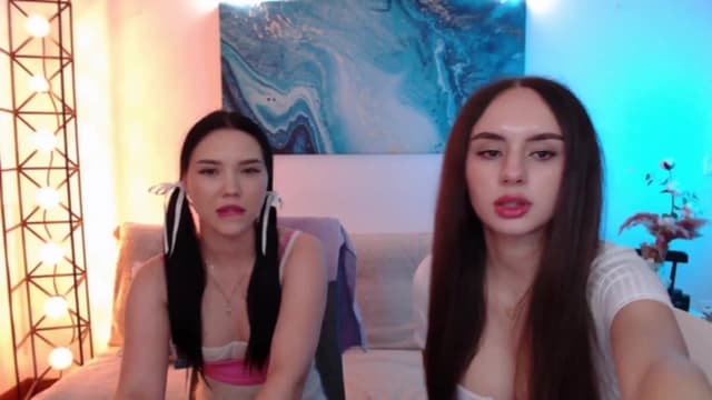 Gallery image thumbnail from Aluvi's myfreecams stream on, 08/17/2025, 24:09 image 6 of 20