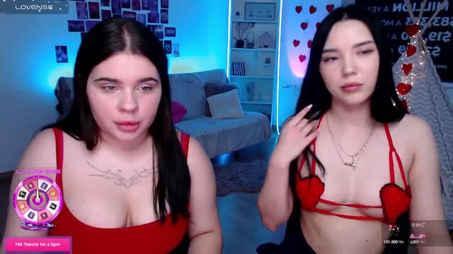 Gallery image thumbnail from Aluvi's myfreecams stream on, 08/18/2025, 12:16 image 5 of 20