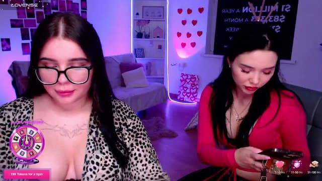 Gallery image thumbnail from Aluvi's myfreecams stream on, 08/19/2025, 12:21 image 4 of 20