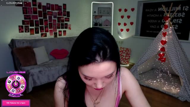 Gallery image thumbnail from Aluvi's myfreecams stream on, 08/20/2025, 10:01 image 1 of 20