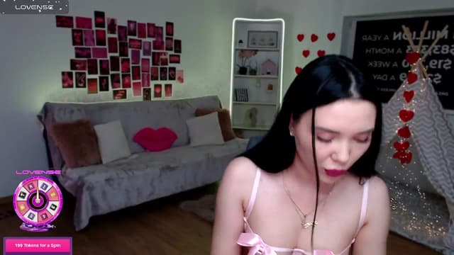 Gallery image thumbnail from Aluvi's myfreecams stream on, 08/20/2025, 10:01 image 12 of 20
