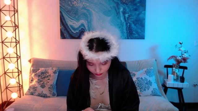 Gallery image thumbnail from Aluvi's myfreecams stream on, 08/25/2025, 10:43 image 3 of 20