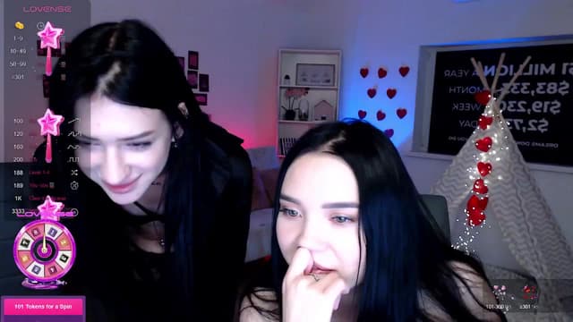 Gallery image thumbnail from Aluvi's myfreecams stream on, 08/29/2025, 12:18 image 7 of 20