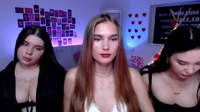 Gallery image thumbnail from Aluvi's myfreecams stream on, 08/30/2025, 12:42 image 8 of 20