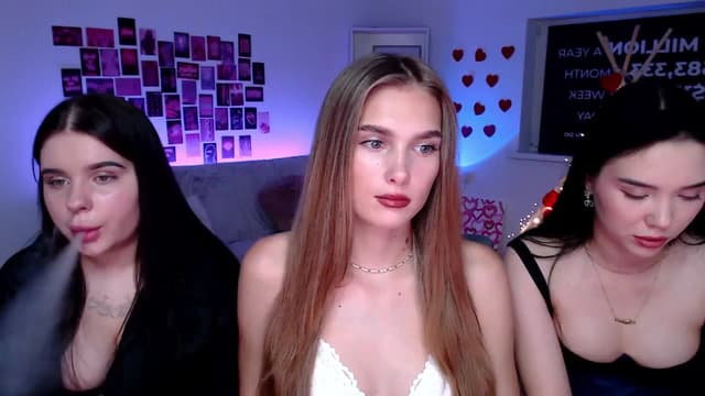 Gallery image thumbnail from Aluvi's myfreecams stream on, 08/30/2025, 12:42 image 11 of 20