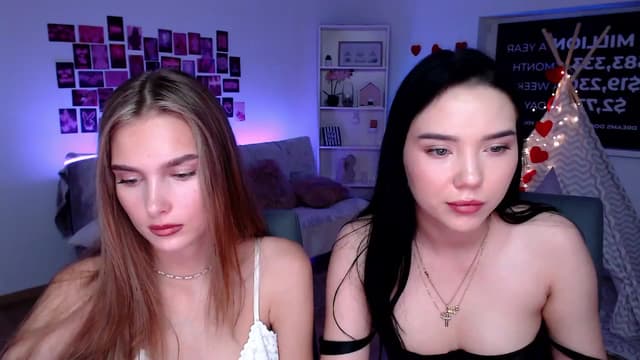 Gallery image thumbnail from Aluvi's myfreecams stream on, 08/30/2025, 13:20 image 15 of 20