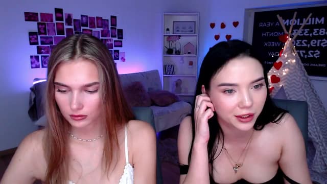Gallery image thumbnail from Aluvi's myfreecams stream on, 08/30/2025, 13:20 image 18 of 20