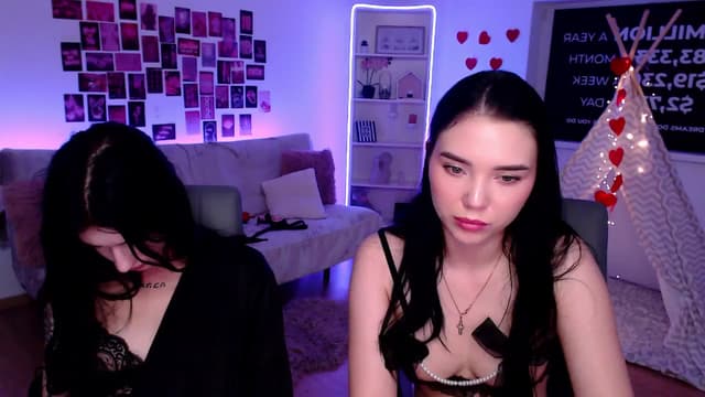 Gallery image thumbnail from Aluvi's myfreecams stream on, 09/04/2025, 14:08 image 11 of 20