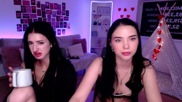 Gallery image thumbnail from Aluvi's myfreecams stream on, 09/04/2025, 14:08 image 14 of 20