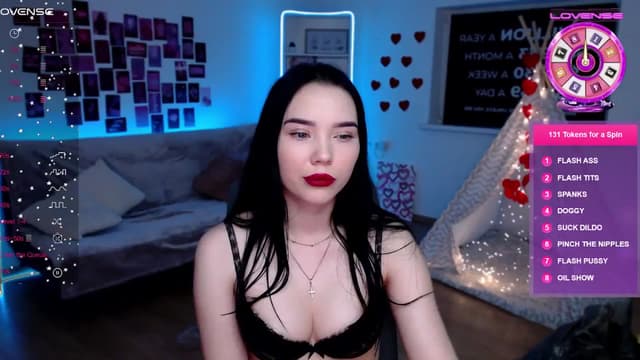 Gallery image thumbnail from Aluvi's myfreecams stream on, 10/12/2025, 11:54 image 13 of 20