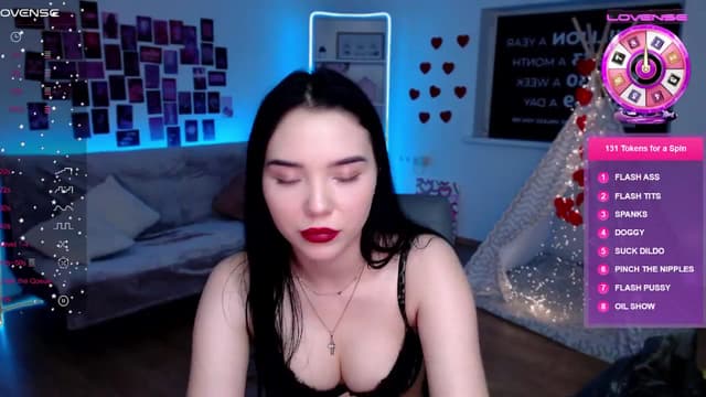 Gallery image thumbnail from Aluvi's myfreecams stream on, 10/12/2025, 14:58 image 1 of 20