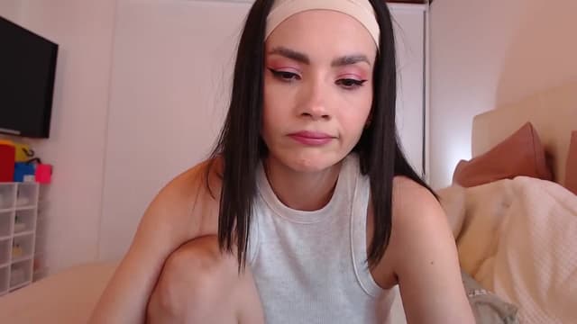 Gallery image thumbnail from AmyLi's myfreecams stream on, 12/14/2024, 06:32 image 19 of 20