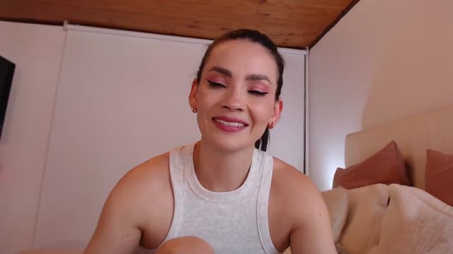 Gallery image thumbnail from AmyLi's myfreecams stream on, 12/14/2024, 06:32 image 14 of 20