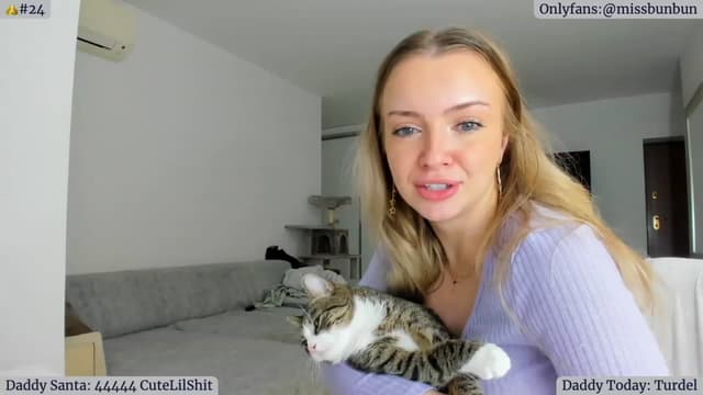 Gallery image thumbnail from Angie's myfreecams stream on, 12/21/2022, 06:03 image 5 of 20