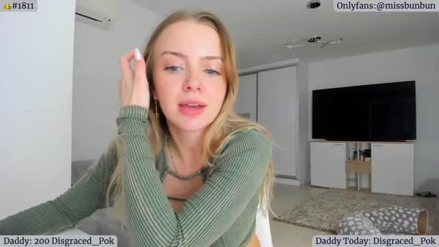 Gallery image thumbnail from Angie's myfreecams stream on, 01/02/2023, 07:12 image 3 of 20