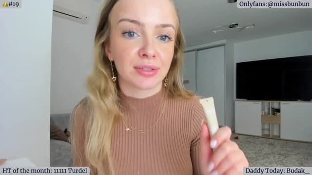 Gallery image thumbnail from Angie's myfreecams stream on, 01/13/2023, 05:45 image 14 of 20