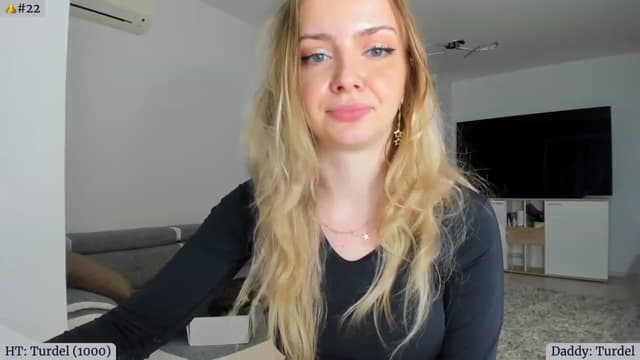 Gallery image thumbnail from Angie's myfreecams stream on, 02/04/2023, 05:05 image 17 of 20