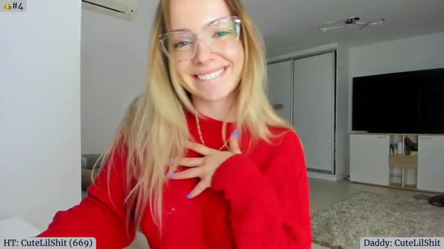 Gallery image thumbnail from Angie's myfreecams stream on, 02/06/2023, 06:15 image 12 of 20
