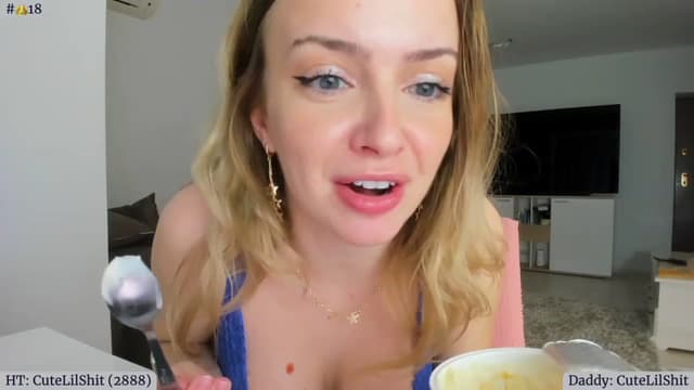Gallery image thumbnail from Angie's myfreecams stream on, 03/04/2023, 06:56 image 8 of 20