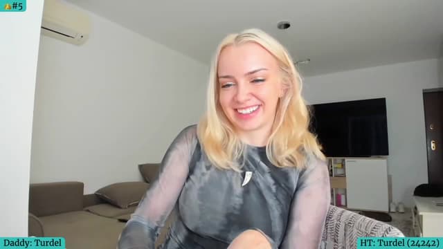 Gallery image thumbnail from Angie's myfreecams stream on, 01/01/2024, 07:09 image 1 of 20
