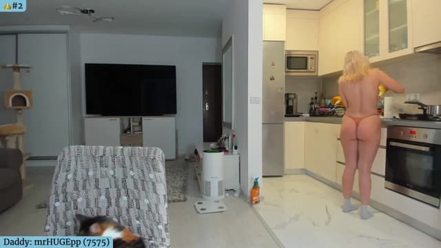 Gallery image thumbnail from Angie's myfreecams stream on, 04/03/2024, 04:50 image 8 of 20