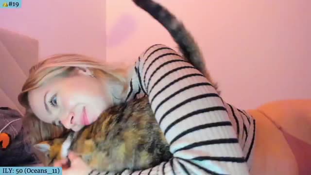 Gallery image thumbnail from Angie's myfreecams stream on, 11/15/2024, 06:24 image 1 of 20