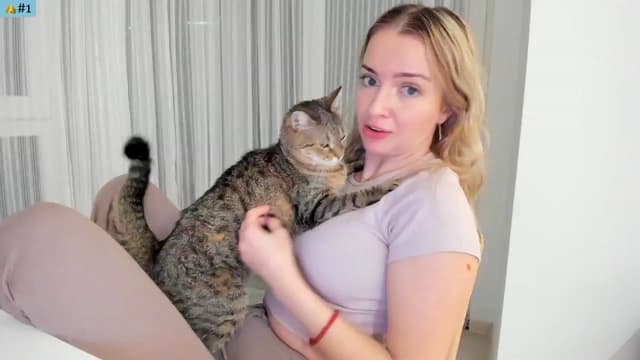 Gallery image thumbnail from Angie's myfreecams stream on, 12/22/2024, 06:14 image 8 of 20