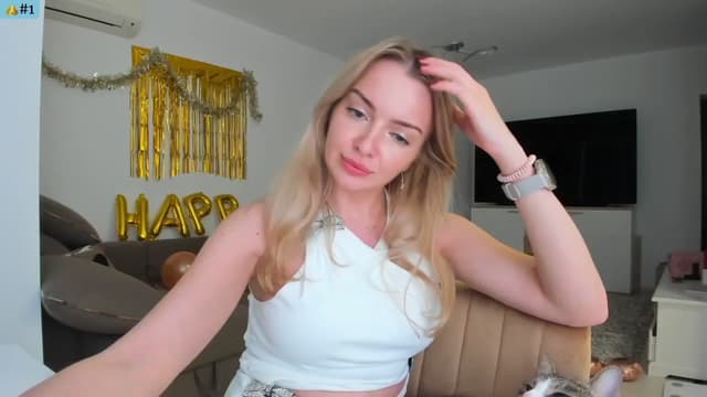 Gallery image thumbnail from Angie's myfreecams stream on, 01/01/2025, 08:13 image 18 of 20